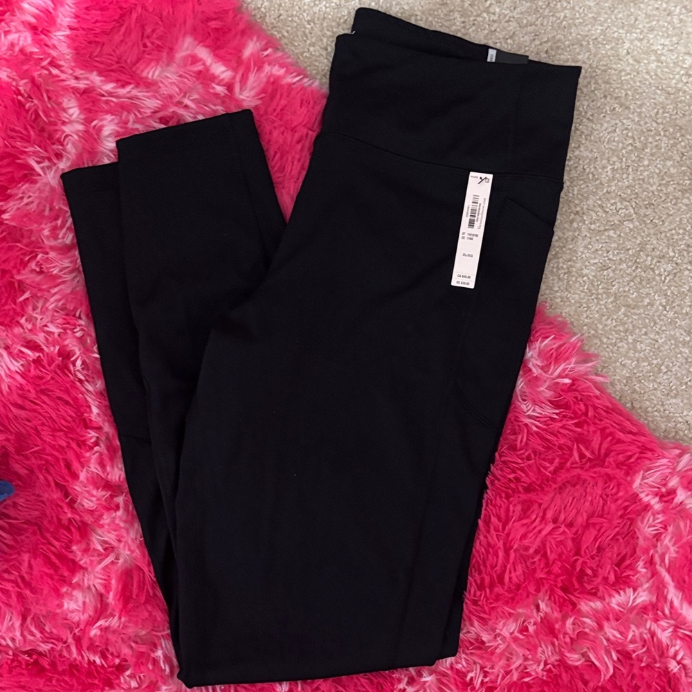VSX Black High-Waist Leggings